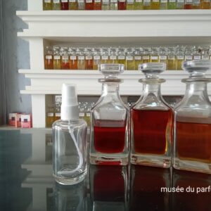 Parfum orientale a base (au choix) avec flacon normal 50ml 