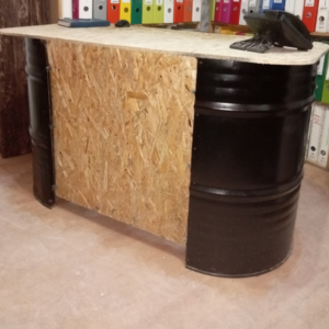 Bureau-baril-deco-cherche-najm