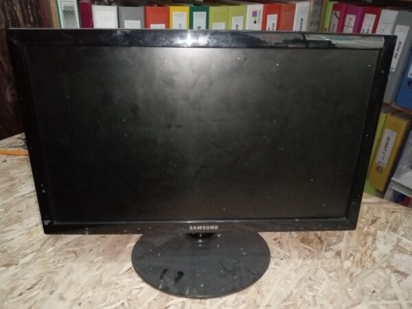 ecran-pc-samsung-cherche
