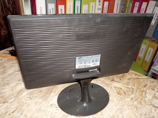 ecran-pc-samsung-cherche